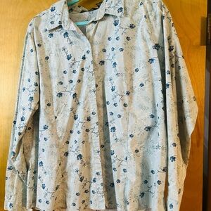 Women’s XXL Eddie Bauer Button Down Shirt